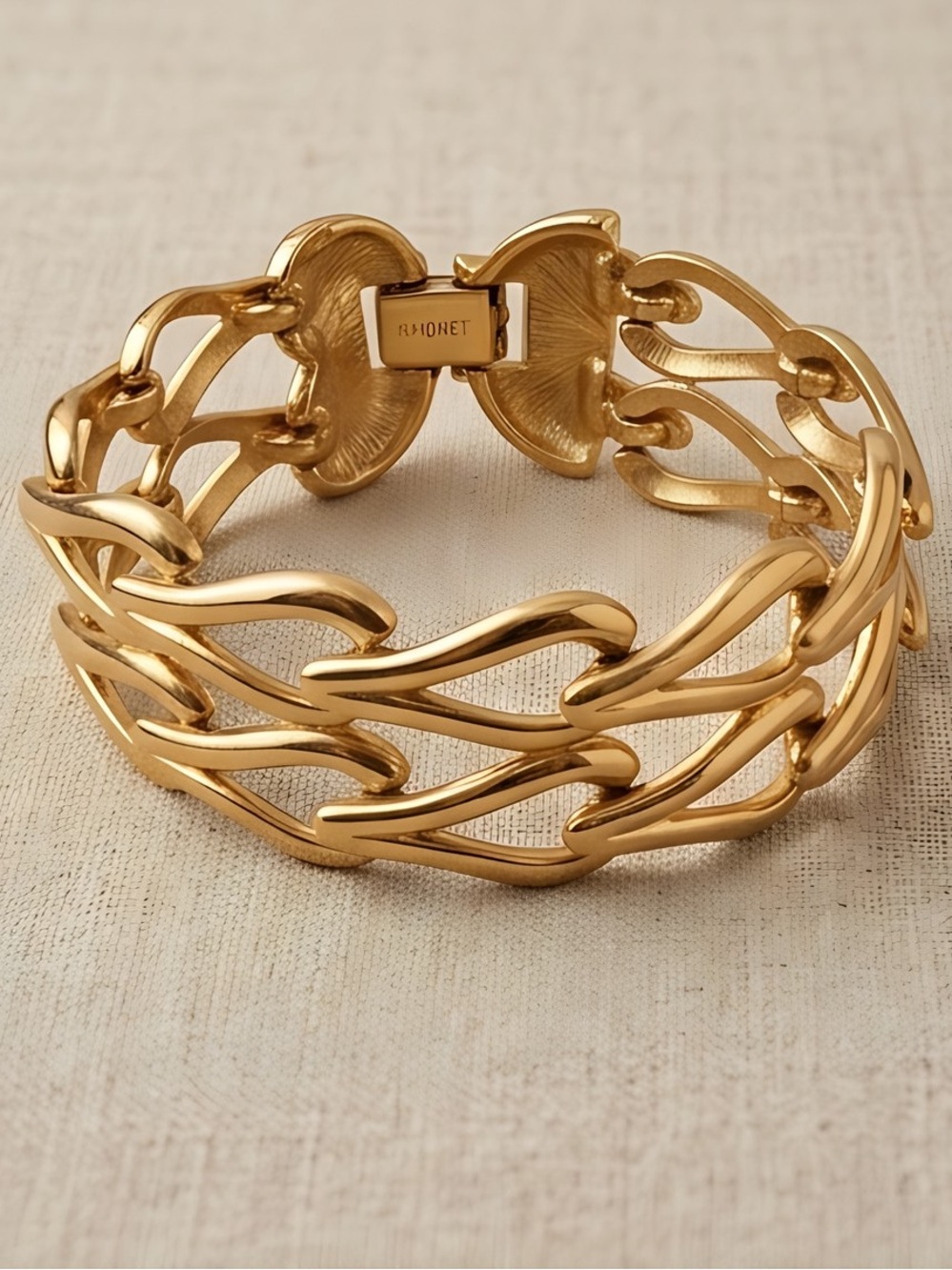 Vintage Monet Interlocking Gold-Tone Link Bracelet NWOT